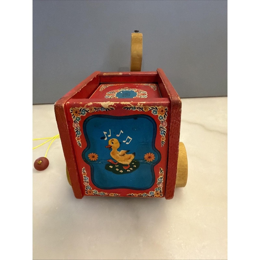 Vintage 1950s Fisher Price Wooden Musical Duck Pull Toy w/ Replaced Pull String - Picture 4 of 16